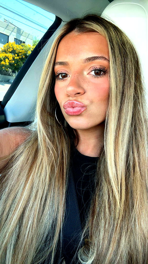 kaylamanouss17 image ~ Altpins