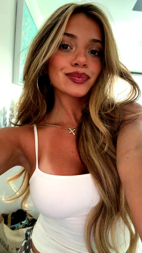 kaylamanouss17 image ~ Altpins