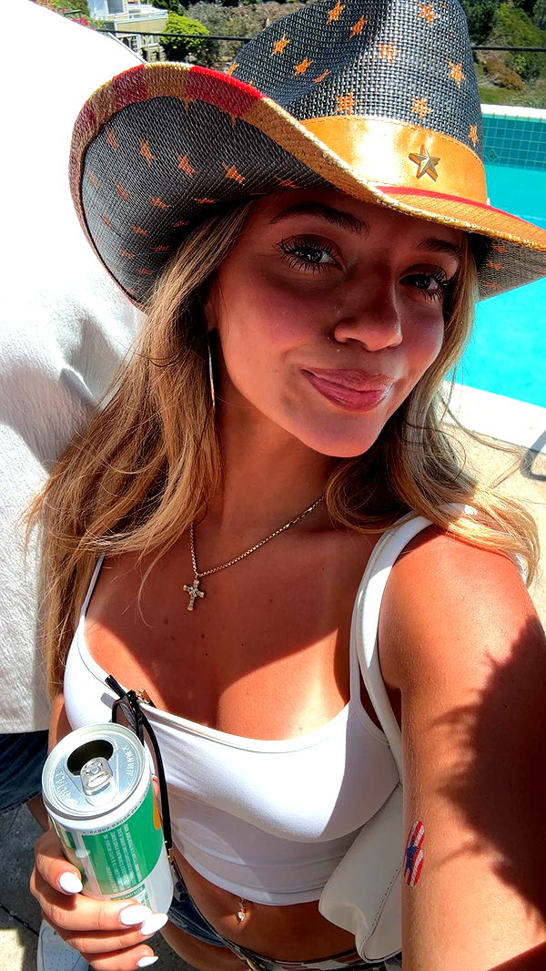 kaylamanouss17 image ~ Altpins