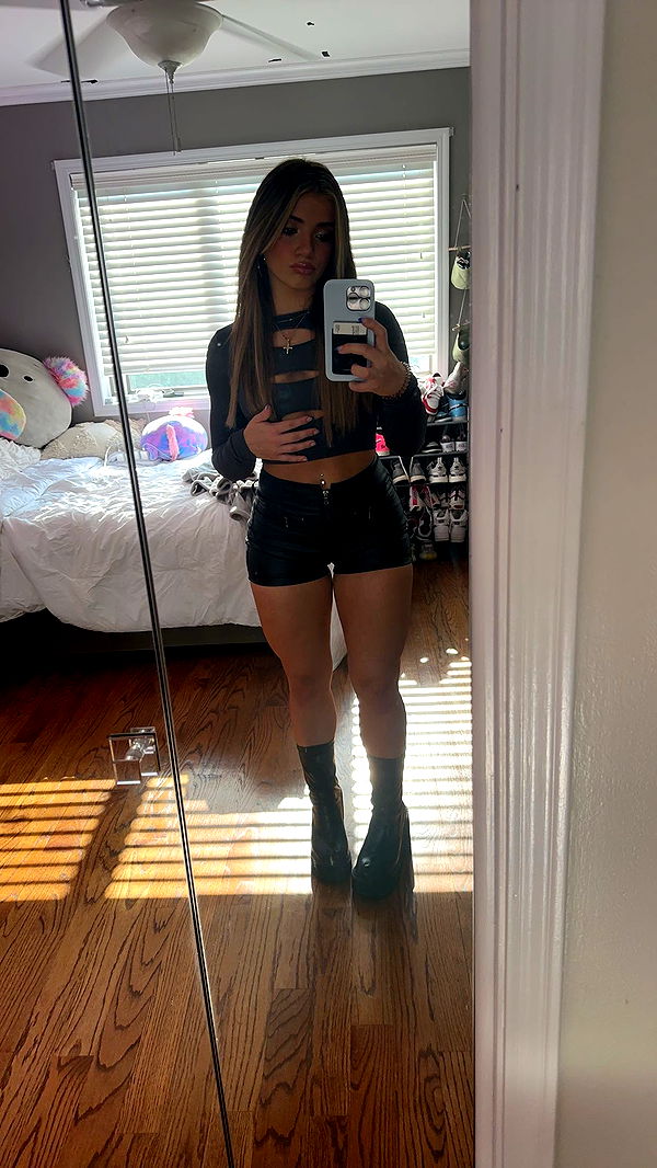 kaylamanouss17 image ~ Altpins