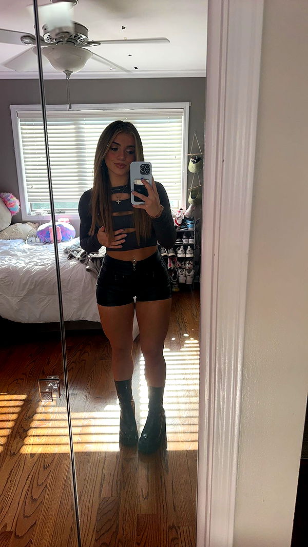 kaylamanouss17 image ~ Altpins