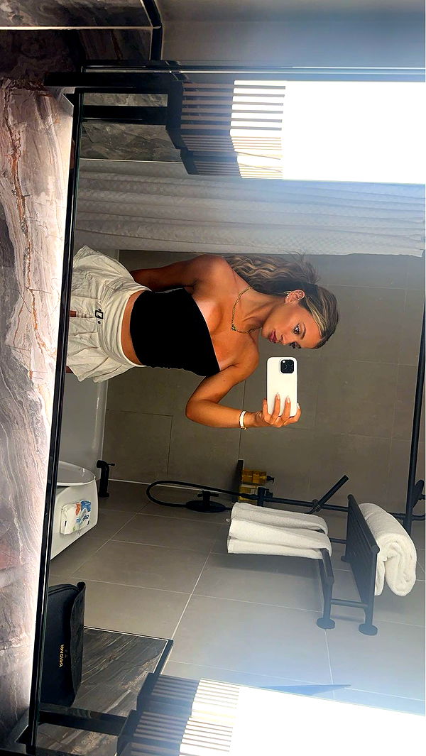 kaylamanouss17 image ~ Altpins