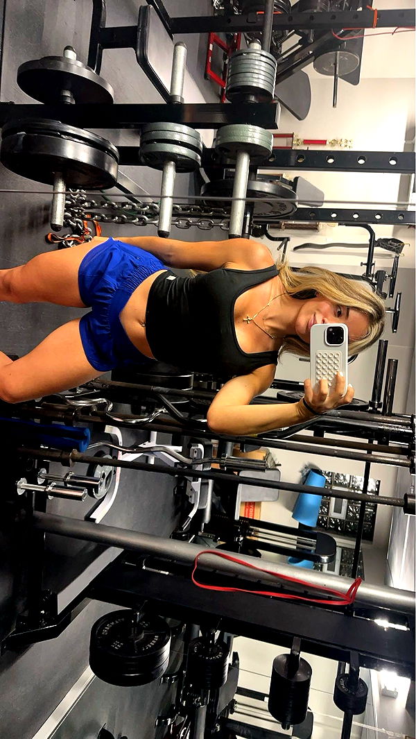 kaylamanouss17 image ~ Altpins