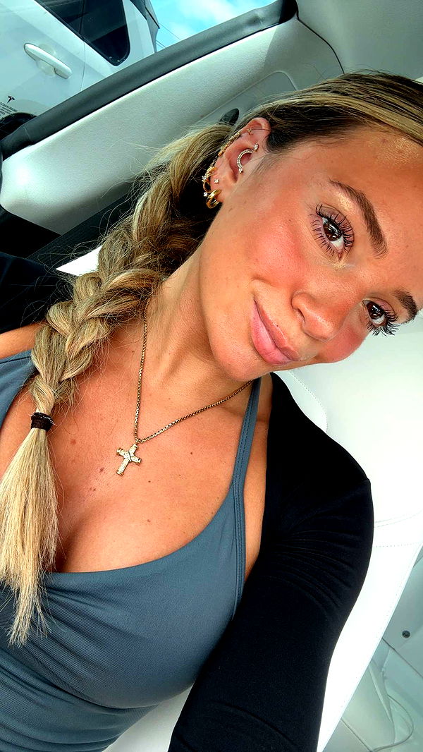 kaylamanouss17 image ~ Altpins