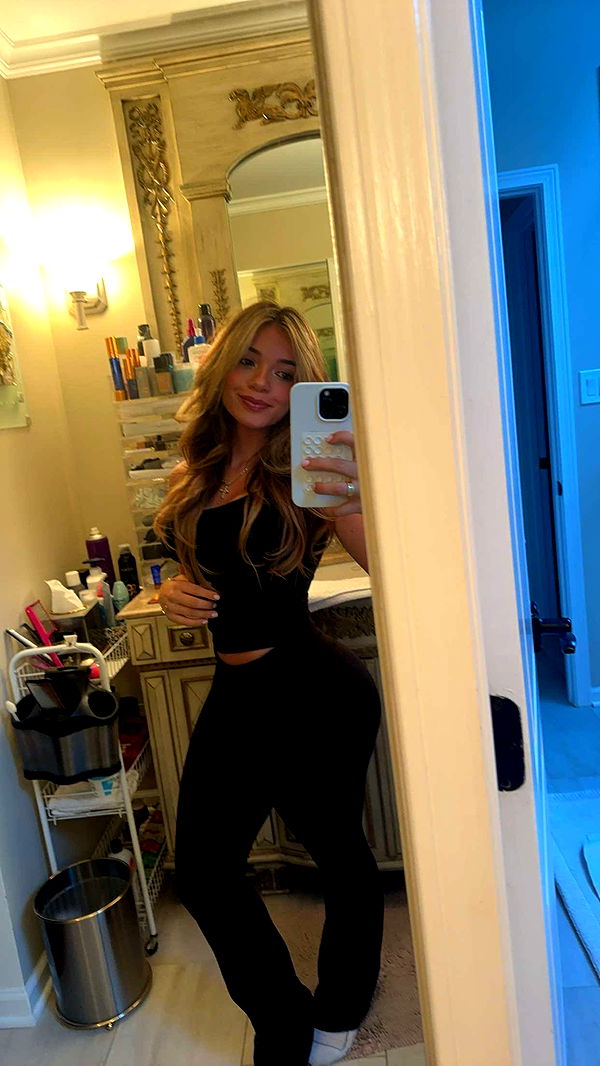 kaylamanouss17 image ~ Altpins