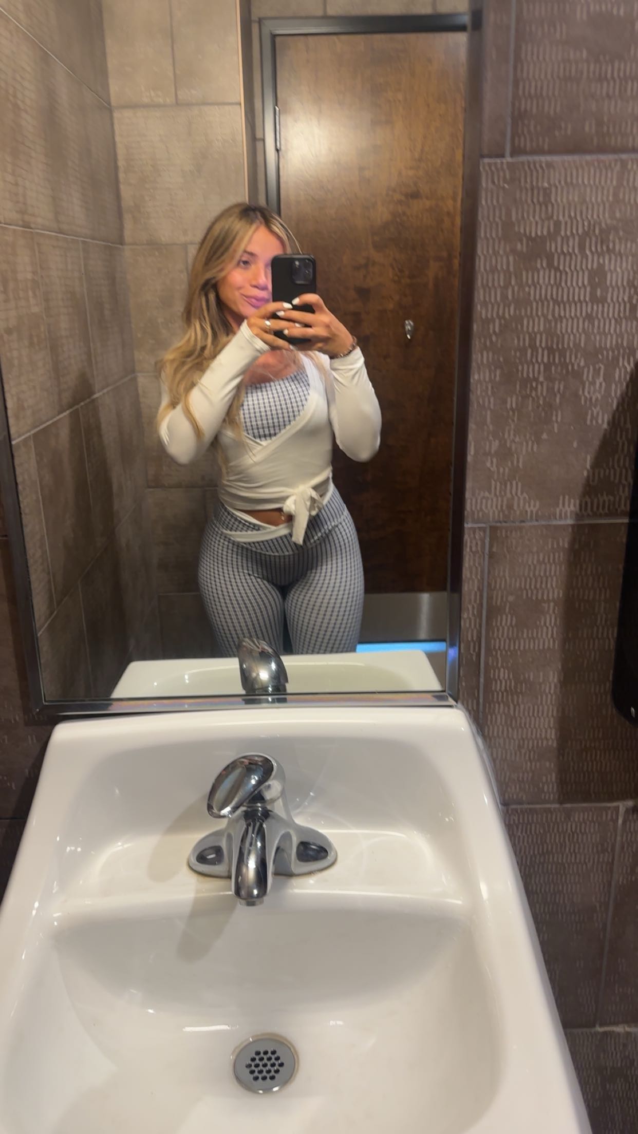 kaylamanouss17 snapchat image archive image