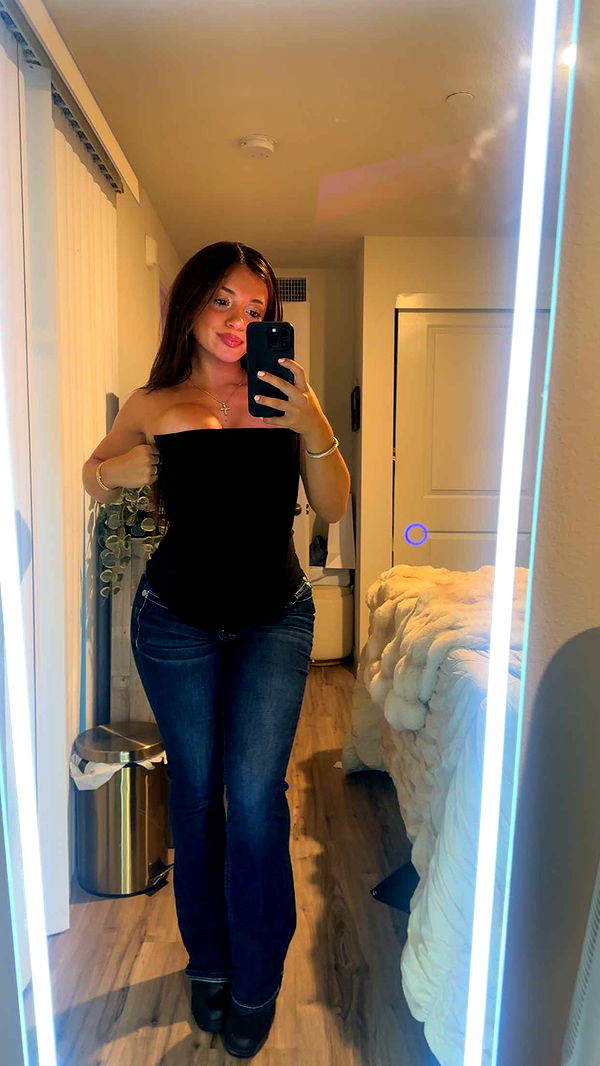 kaylamanouss17 image ~ Altpins