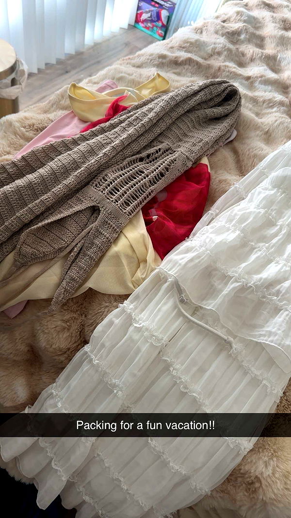 kaylamanouss17 image ~ Altpins