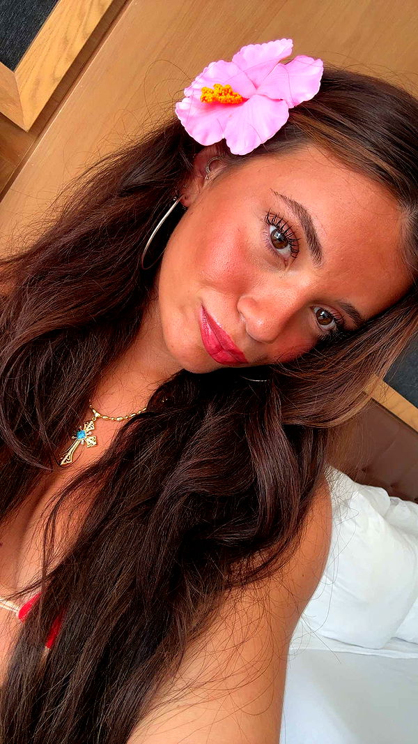 kaylamanouss17 image ~ Altpins