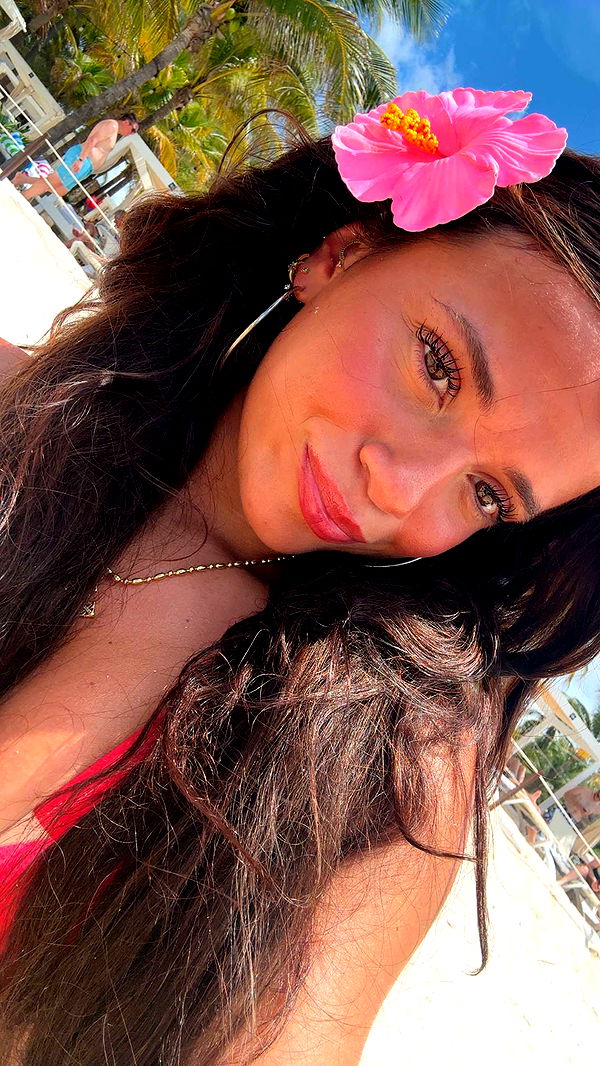 kaylamanouss17 image ~ Altpins