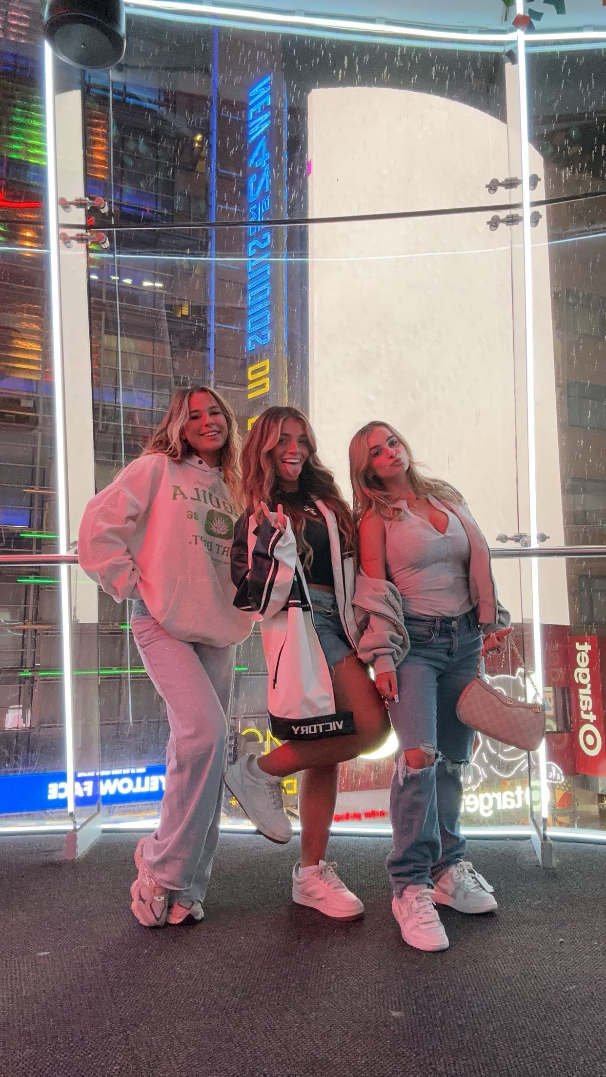 kaylamanouss17 snapchat image archive image