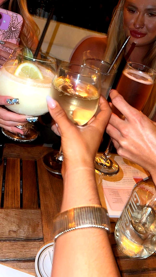 kaylamanouss17 image ~ Altpins