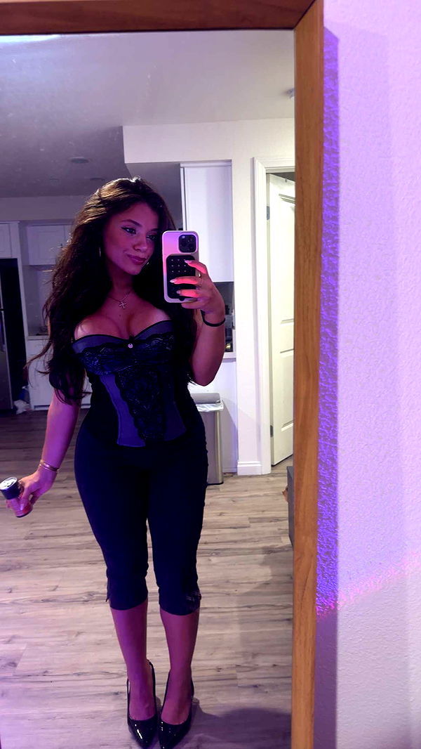 kaylamanouss17 image ~ Altpins