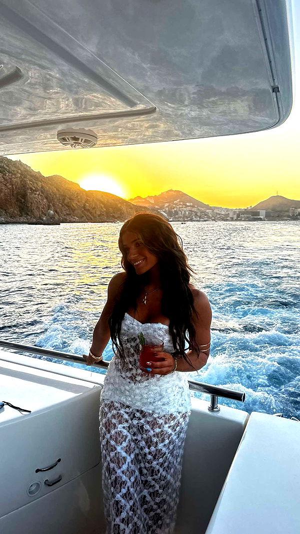 kaylamanouss17 image ~ Altpins