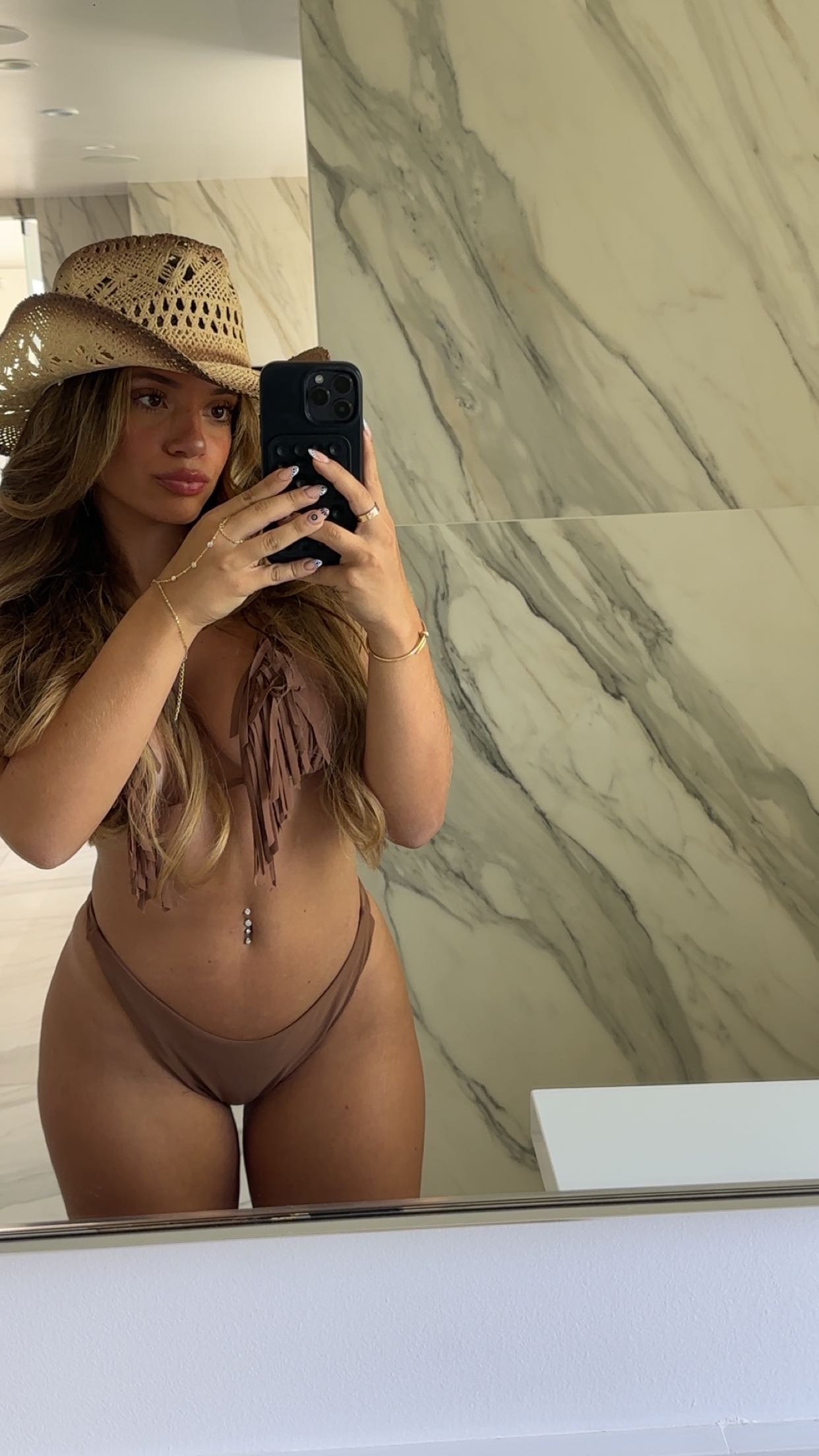 kaylamanouss17 snapchat image archive image