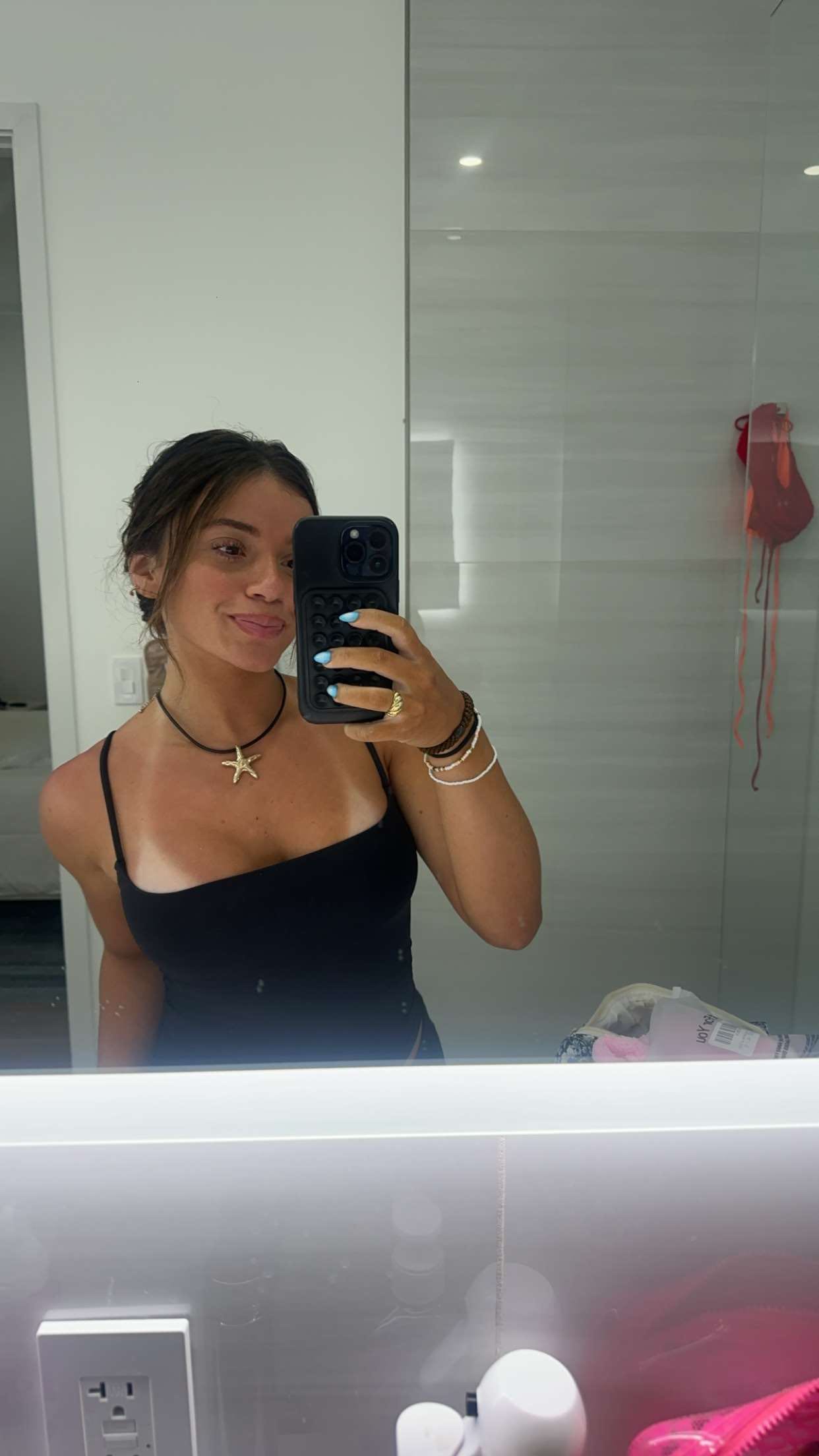 kaylamanouss17 snapchat image archive image