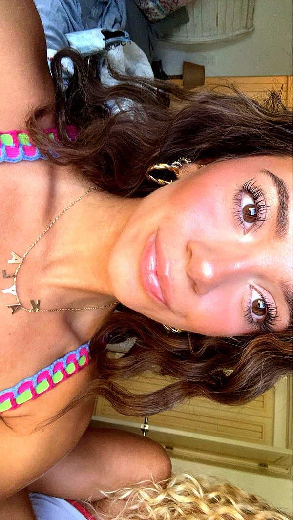 kaylamanouss17 image ~ Altpins