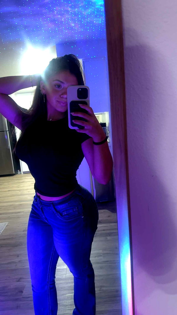 kaylamanouss17 snapchat image archive image