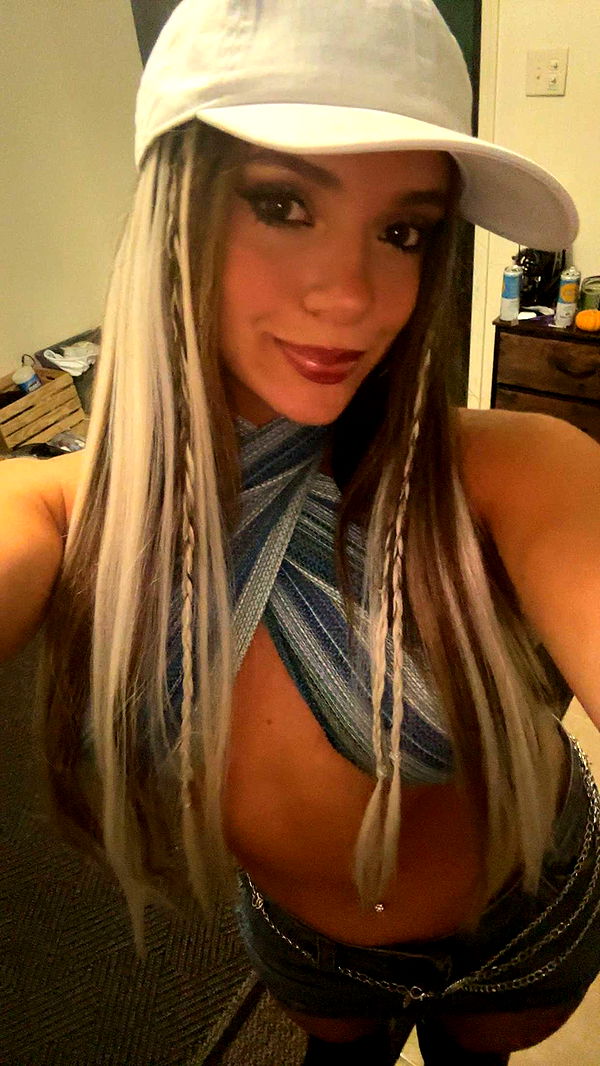 kaylamanouss17 image ~ Altpins