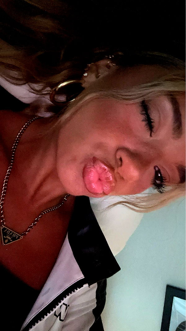 kaylamanouss17 image ~ Altpins