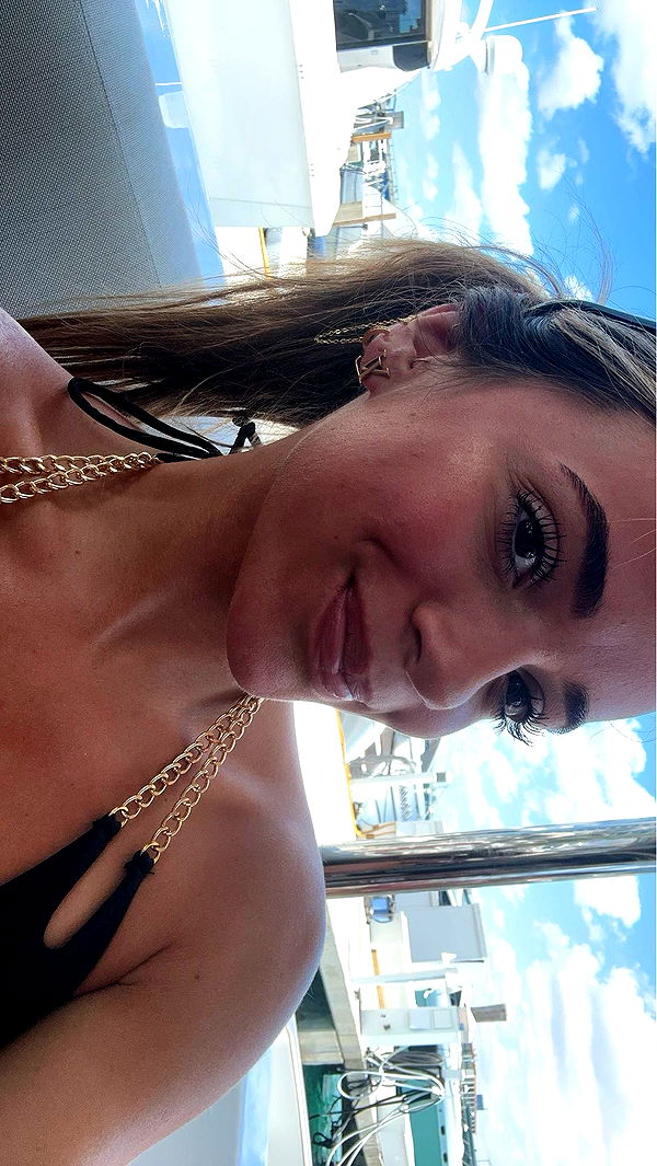 kaylamanouss17 image ~ Altpins