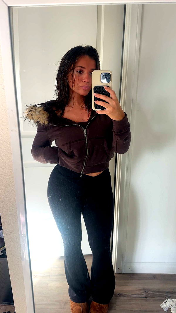 kaylamanouss17 image ~ Altpins