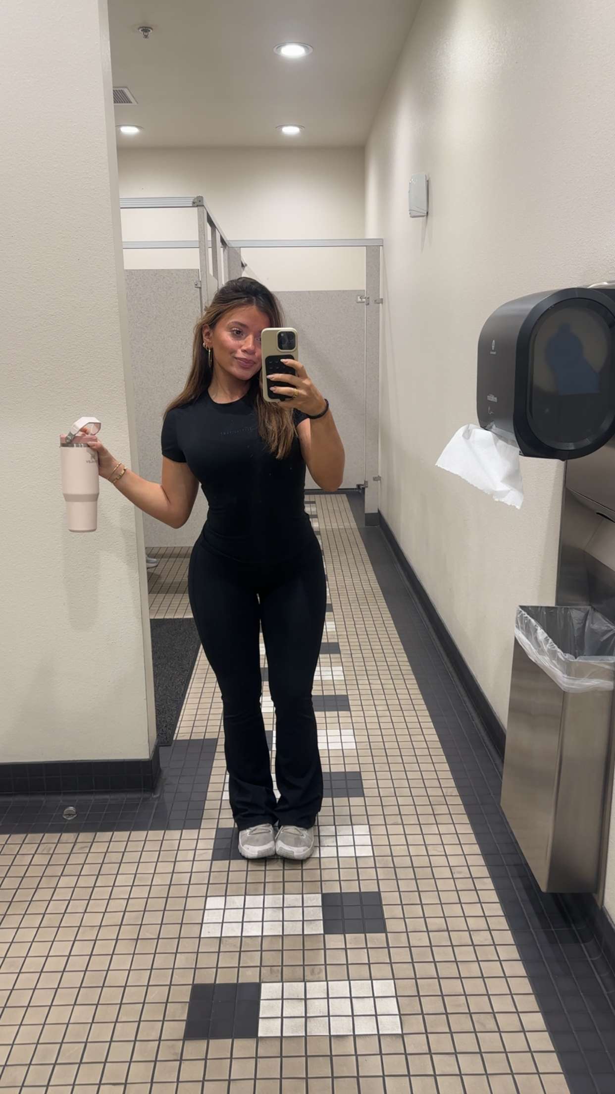 kaylamanouss17 snapchat image archive image