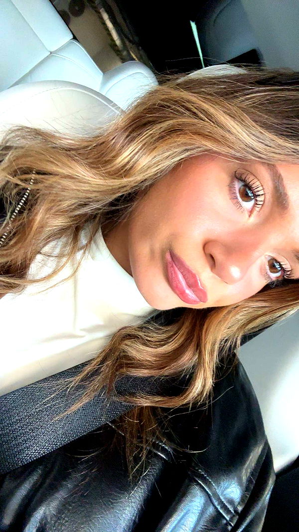 kaylamanouss17 image ~ Altpins