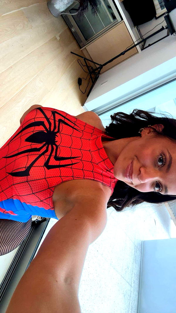 kaylamanouss17 image ~ Altpins