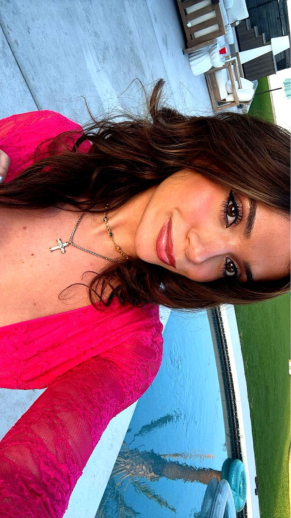 kaylamanouss17 image ~ Altpins