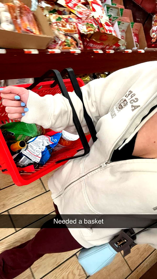 kayleedolisi image ~ Altpins