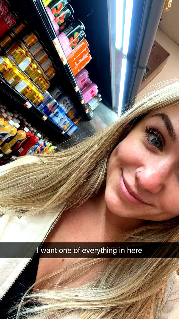 kayleedolisi image ~ Altpins