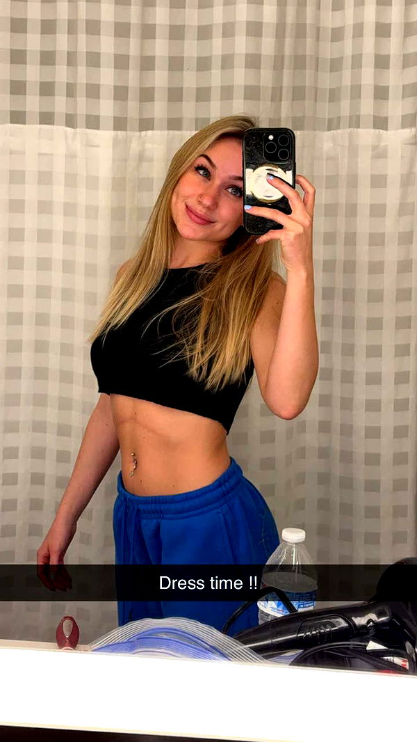 kayleedolisi image ~ Altpins