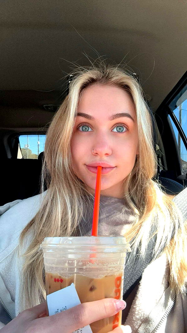 kayleedolisi image ~ Altpins