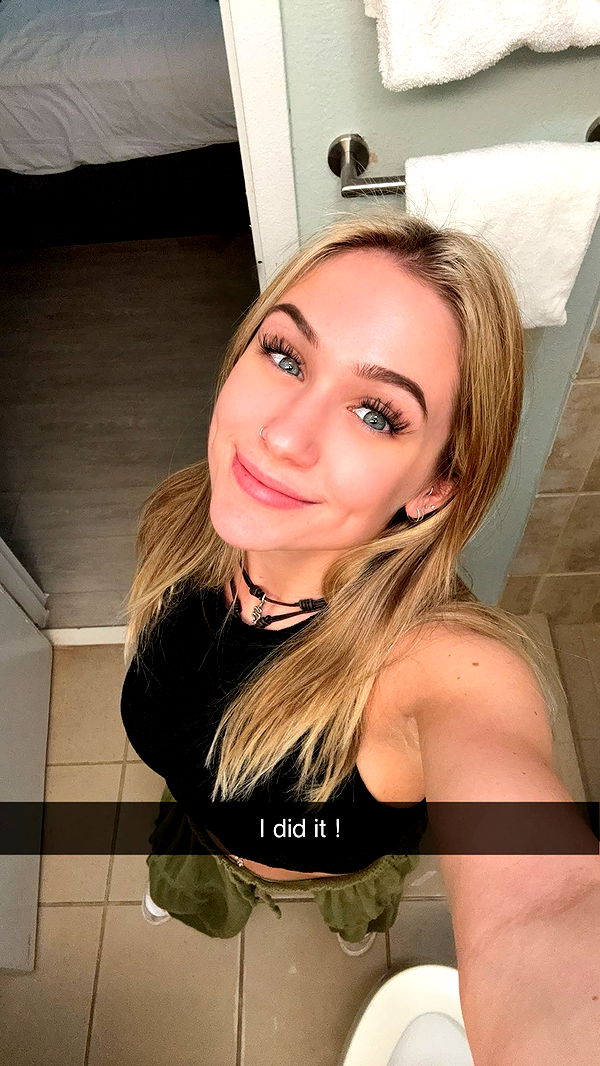 kayleedolisi image ~ Altpins