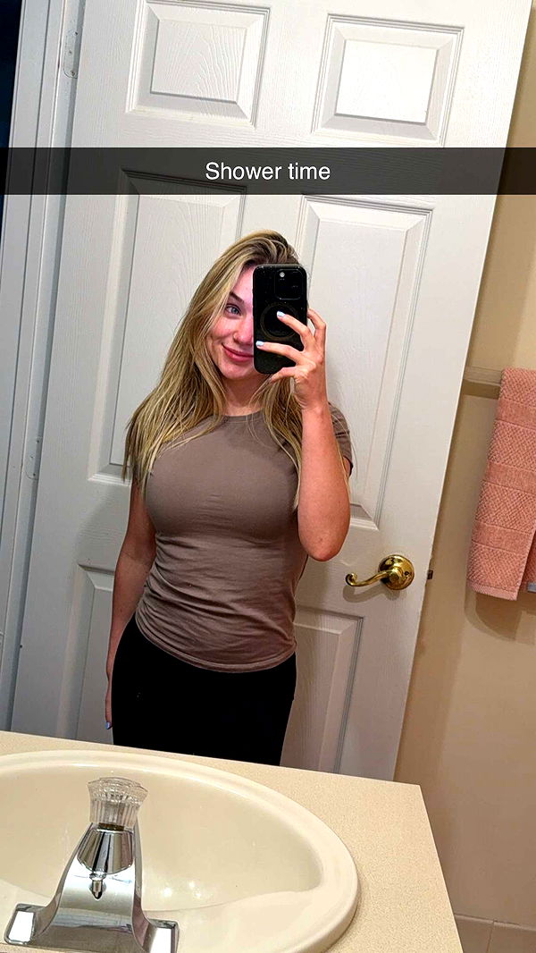 kayleedolisi image ~ Altpins