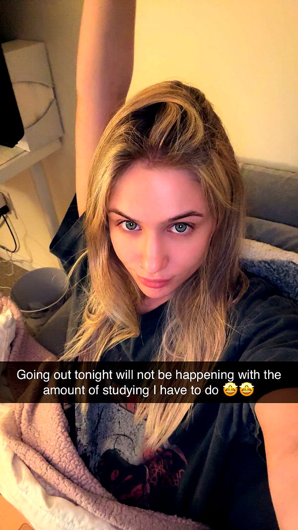 kayleedolisi image ~ Altpins