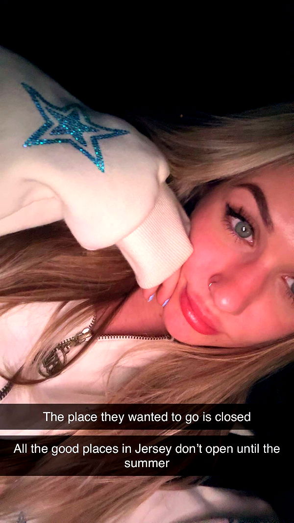 kayleedolisi image ~ Altpins