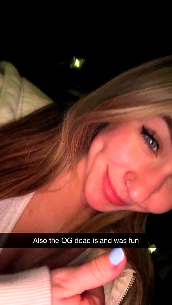 kayleedolisi image ~ Altpins