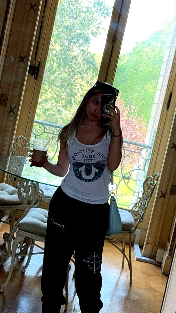 kayleedolisi image ~ Altpins