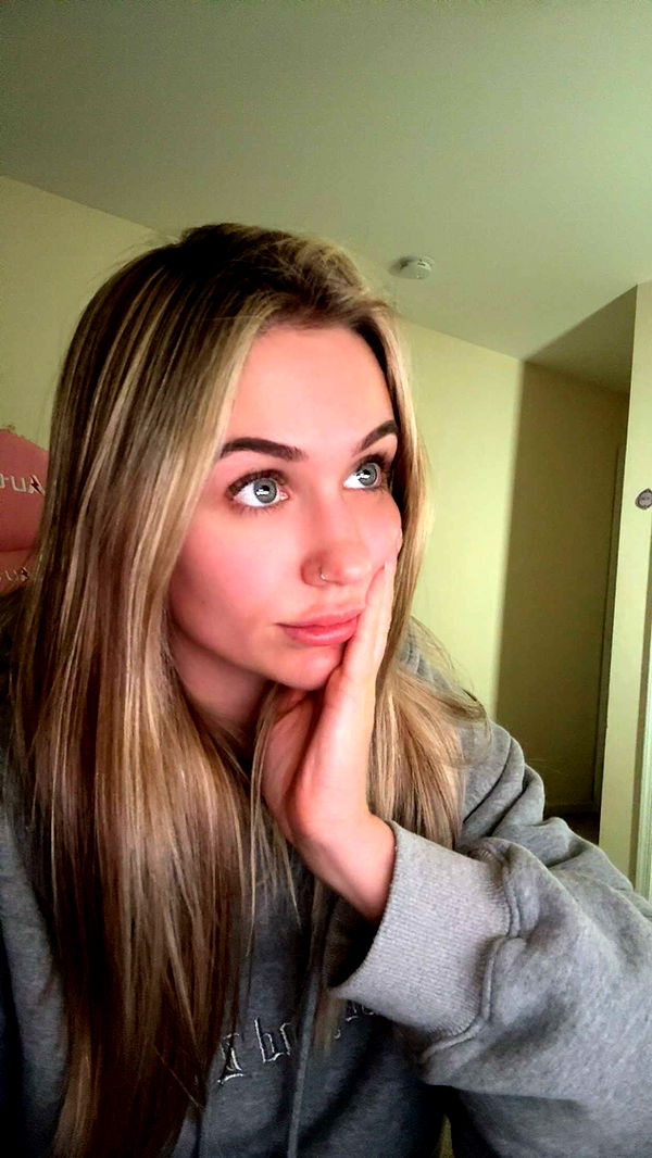 kayleedolisi image ~ Altpins