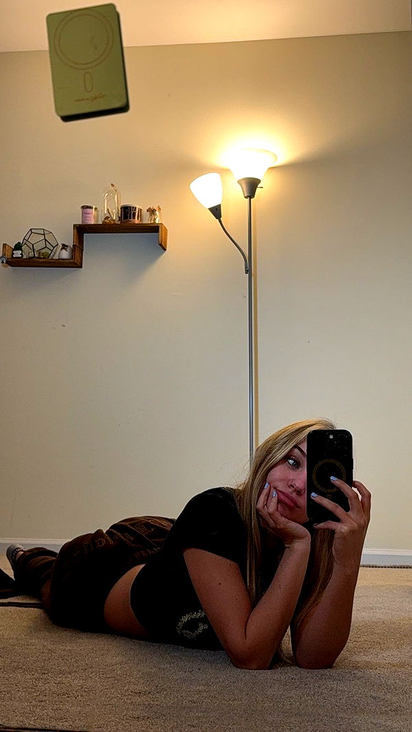 kayleedolisi image ~ Altpins