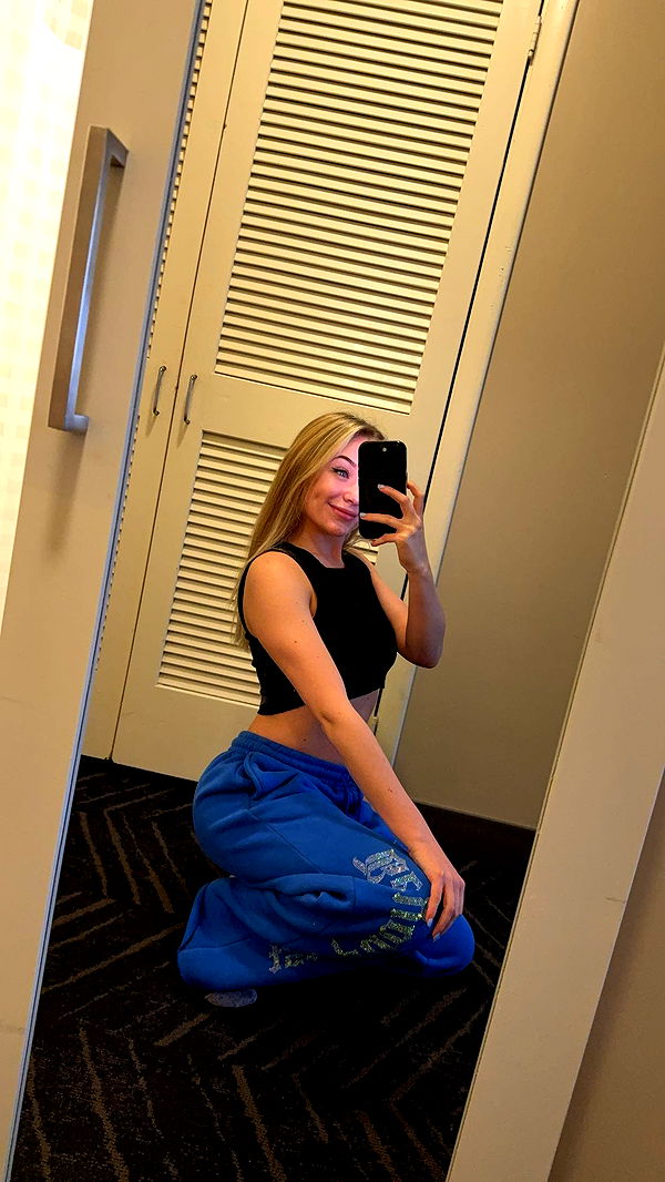 kayleedolisi image ~ Altpins