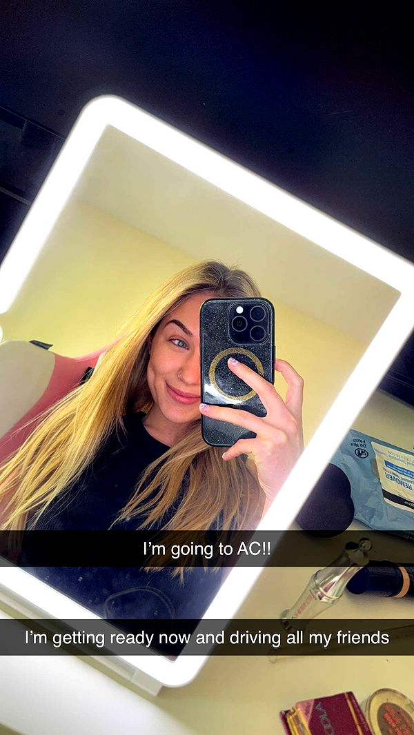 kayleedolisi image ~ Altpins