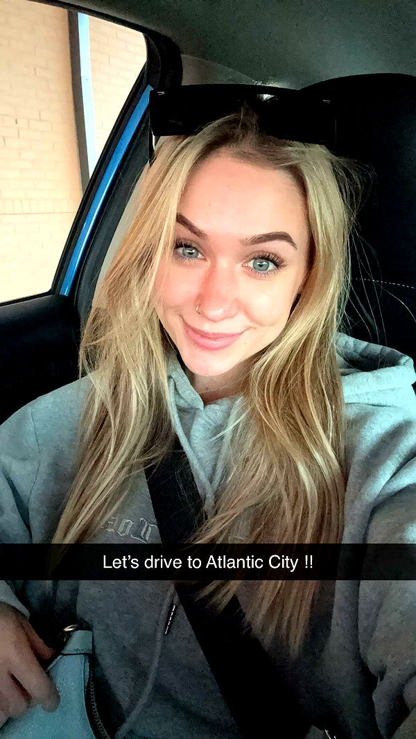 kayleedolisi image ~ Altpins