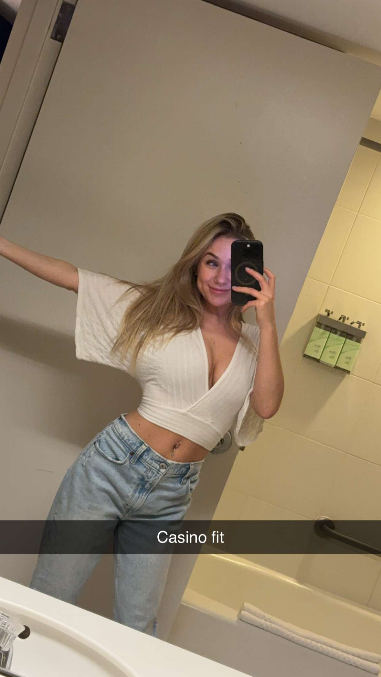 kayleedolisi snapchat image archive image