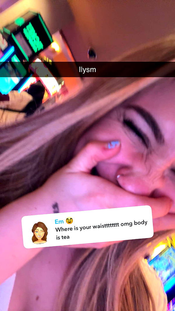 kayleedolisi image ~ Altpins