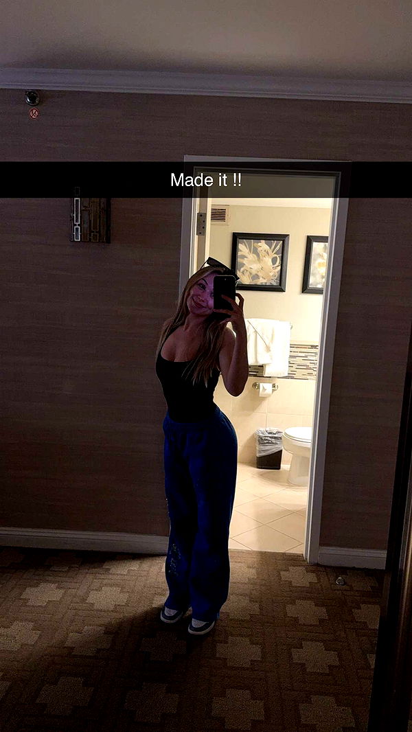 kayleedolisi image ~ Altpins