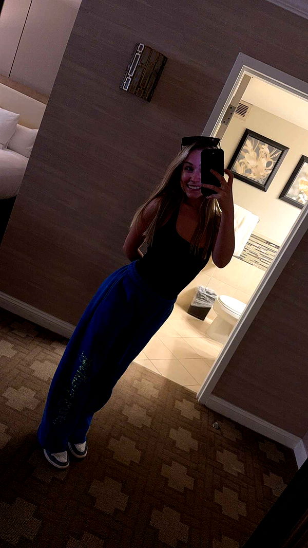 kayleedolisi image ~ Altpins