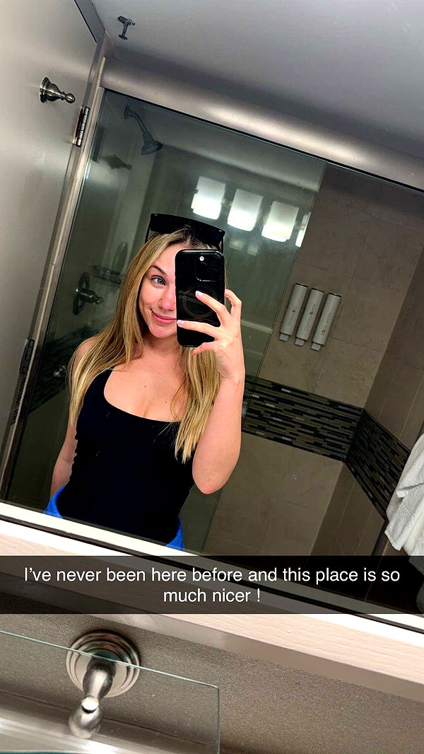 kayleedolisi image ~ Altpins